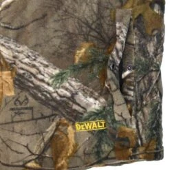 DeWalt Realtree Xtra Mens Camouflage Fleece Heated Vest With Battery -The Warming Store dewalt realtree xtra men s camouflage fleece heated vest with battery 122
