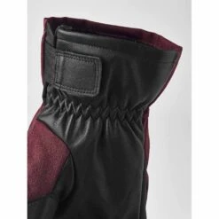 Hestra Unisex Powder Short 5-Finger Ski Gloves 18 Hestra Unisex Powder Short 5-Finger Ski Gloves -The Warming Store hestra unisex powder short 5 finger ski gloves 17