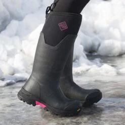 Muck Womens Arctic Ice Tall Arctic Grip A.T. Rubber Boots -The Warming Store muck women s arctic ice tall arctic grip a t rubber boots 110