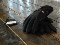 Seirus Heat Touch Hyperlite All Weather Heated Gloves -The Warming Store seirus heat touch hyperlite all weather heated gloves for men 62