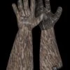 Stormr Stealth Gauntlet Glove - Mossy Oak Bottomland 2 Stormr Stealth Gauntlet Glove - Mossy Oak Bottomland -The Warming Store stormr stealth gauntlet glove mossy oak bottomland 107