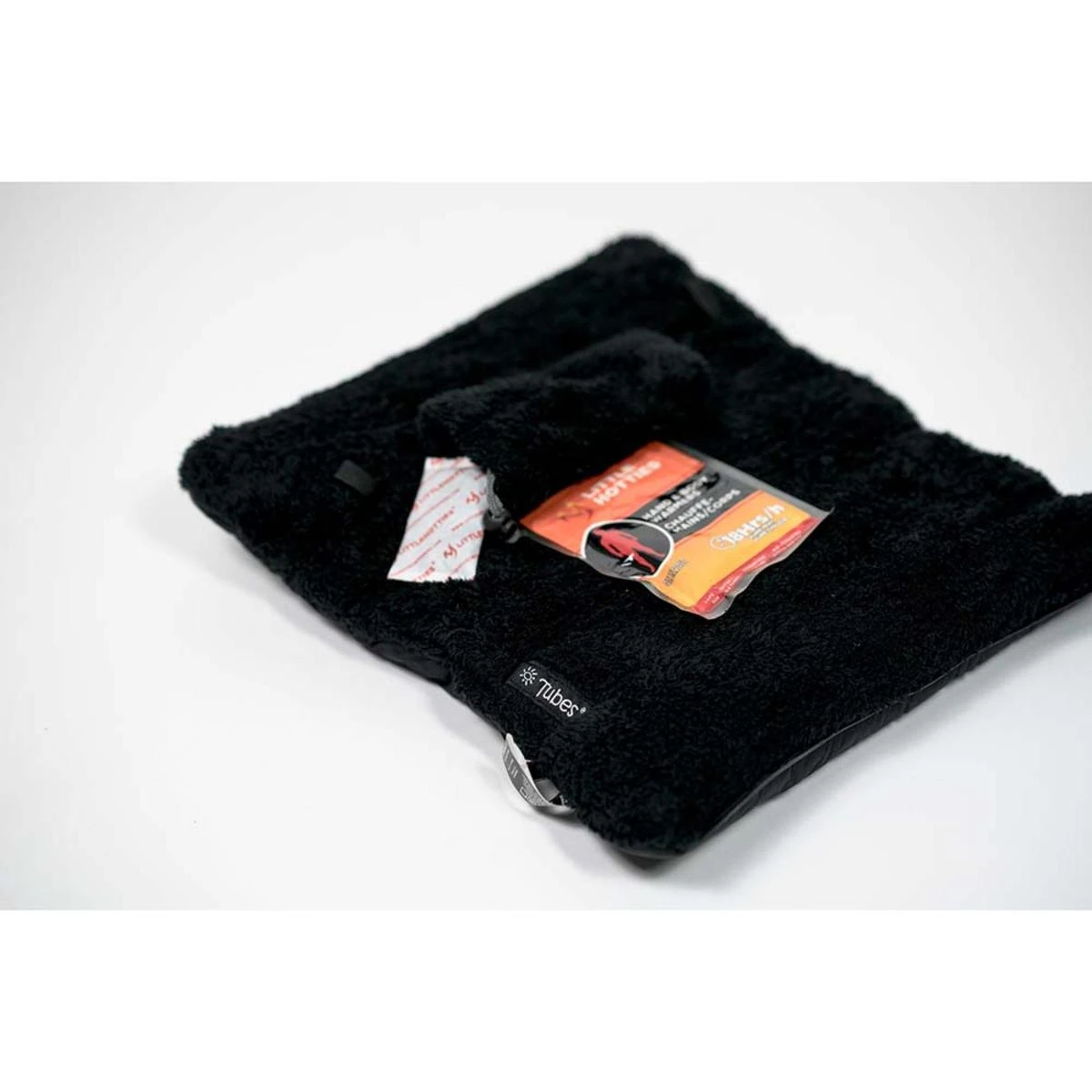 Tubes Canada Realtree Xtra Camo Sport Hunting 5-in-1 Hand Warmer - White Logo 5 Tubes Canada Realtree Xtra Camo Sport Hunting 5-in-1 Hand Warmer - White Logo - Image 3